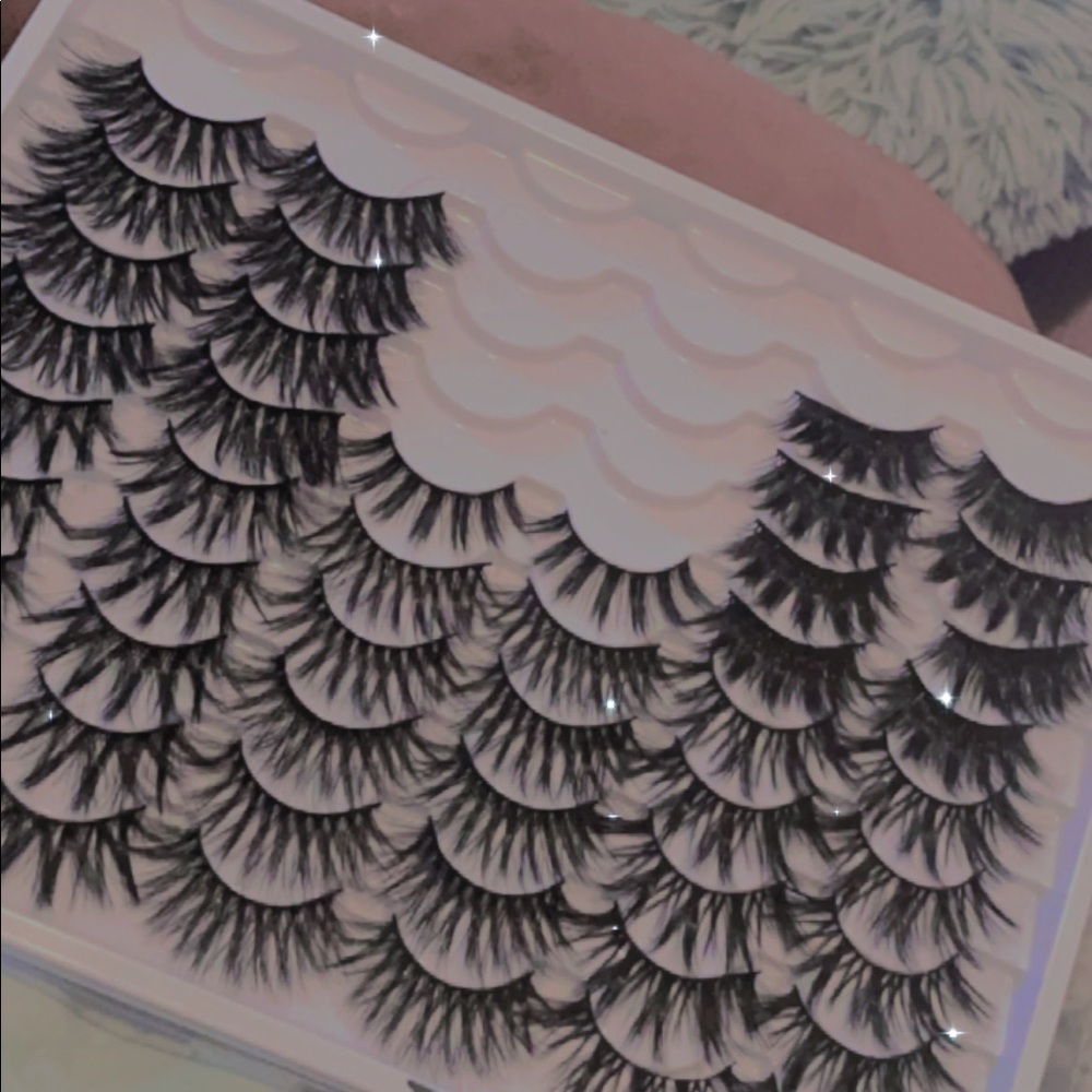 brand new lashes near Bellevue Washington